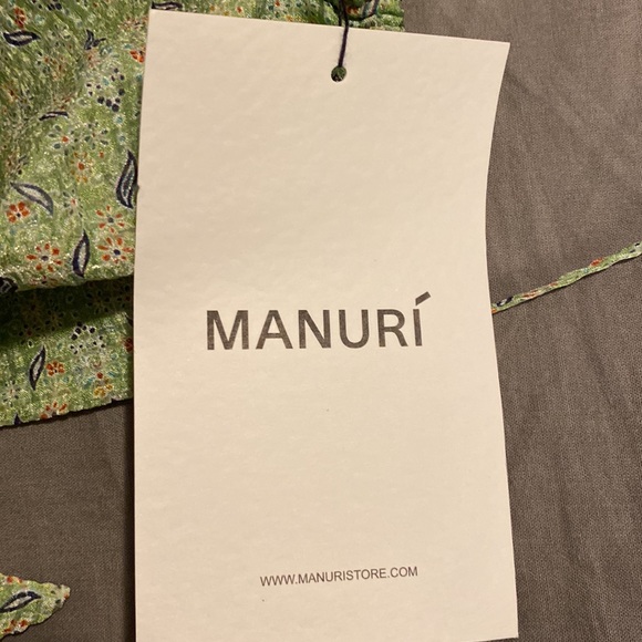 Unworn two piece set. Comes together as seen in photo. - Picture 2 of 6